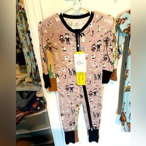 Eloise Bamboo Footie Romper Halloween Spooky print size 6-12 month